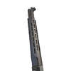 Die Beretta A300/1301 Handguard von CHISEL MACHINING bietet eine robuste Aluminium-Oberfläche, die die Stabilität erhöht und dein Gewehr individuell anpassbar macht.