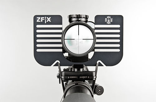 Mit dem ZFIX Alignment Tool von ERATAC kannst du dein Zielfernrohr präzise ausrichten und sicherstellen, dass die Kreuzlinien perfekt mit den Referenzlinien übereinstimmen.