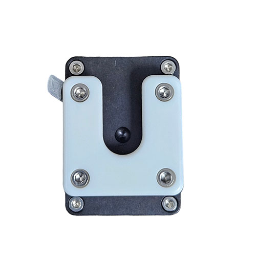 Der OBI Clamp Lock W/Locking bietet eine sichere, flexible Montage für Riemen, ist MOLLE-kompatibel und ermöglicht eine einfache Handhabung durch links-rechts Optionen.