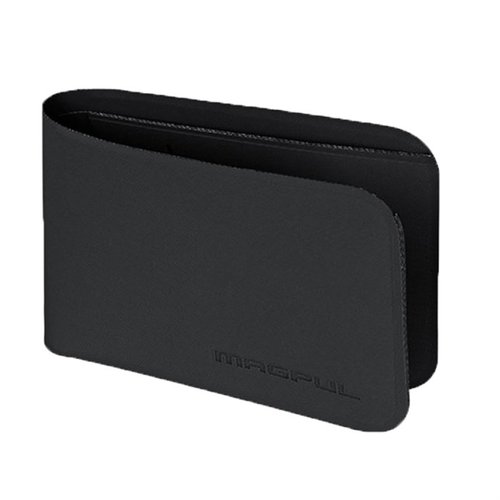 Entdecke die DAKA Bifold Geldbörse von Magpul! 👜 Schlank, robust und perfekt für deinen Alltag. Halte Bargeld und Karten sicher und stilvoll!