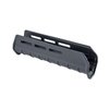 Entdecke den MOSSBERG 590/590A1 MOE M-LOK Forend in Grau. 🔧 Einfach zu montieren, modular und perfekt für deine Schrotflinte!