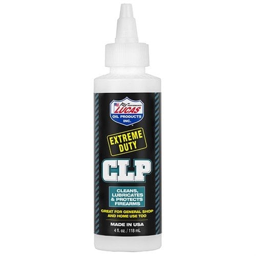 Halte deine Feuerwaffen mit Lucas Oil Extreme Duty CLP 💧 in Topform! Reinigen, schmieren und schützen in einem Schritt. Ideal für Werkstätten!