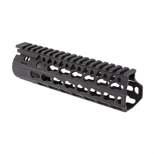 Entdecke den leichten und robusten AR-15 BCMGUNFIGHTER™ KMR Alpha Handguard 🛠️ für bessere Genauigkeit und vielseitige Montagemöglichkeiten!