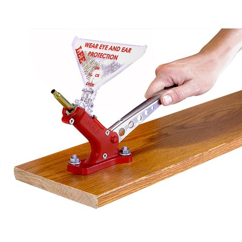 Entdecke das AUTO BENCH PRIME von LEE PRECISION! 🛠️ Das einfachste Priming-Werkzeug für müheloses Zündhütchen setzen. Ideal für deine Werkbank!