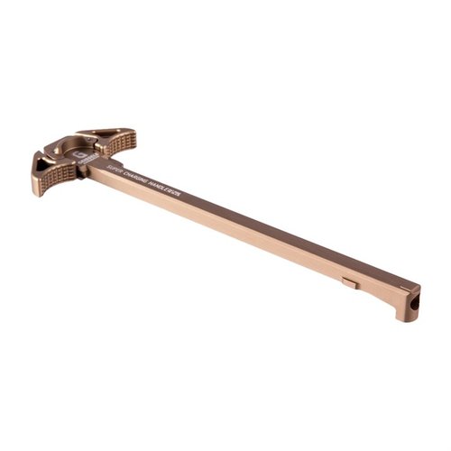 Verbessere deine Waffe mit dem SUPER CHARGING HANDLE 7.62 von Geissele! 🚀 Rutschfester Griff und beidseitige Bedienung für optimale Nutzung.