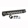 Verbessere dein DPMS AR .308 mit dem 15" M-LOK Combat Rail Handguard von Midwest Industries! 💪 Robuste Bauweise und vielseitige Optionen warten auf dich!