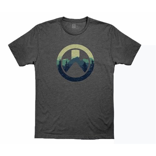 Entdecke das CASCADE ICON LOGO CVC T-SHIRT in Charcoal Heather. Bequem und langlebig, perfekt für jeden Anlass! 🛍️ Erhältlich in mehreren Größen.