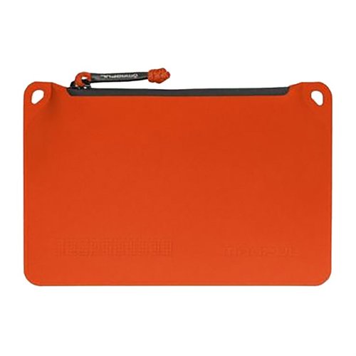 Entdecke die DAKA Pouch in Orange! 🧡 Ideal für Ordnung bei Outdoor-Abenteuern. Robust, wasserabweisend und perfekt für deine Ausrüstung!