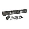 Entdecke die NIGHT FIGHTER M-LOK Handguards von Midwest Industries! 🔥 Perfekt für schwaches Licht und maximale Präzision. Jetzt zuschlagen!