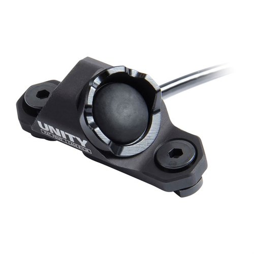 Entdecke den HOT BUTTON von UNITY TACTICAL! 🔥 Ergonomisch, kompakt und perfekt für deine Surefire-Lampen. Optimiere dein Setup jetzt!