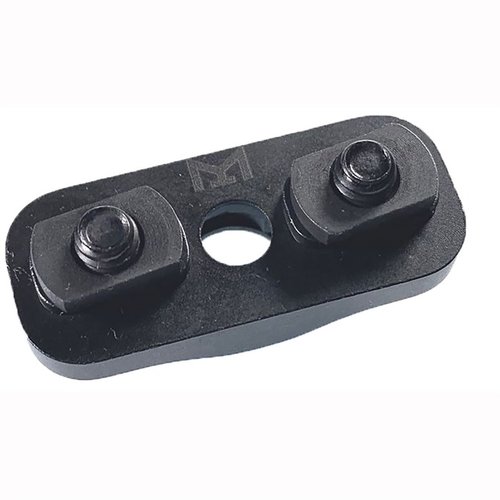 Entdecke den robusten QD Sling Swivel Mount von Forward Controls Design. 💪 Perfekt für M-LOK, langlebig und stolz in den USA gefertigt!