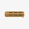 Entdecke die M-LOK B5 SYSTEMS AR-15 Handguards in Coyote Brown! 🌟 Robuste, ergonomische Lösung für Carbine und Mid-Length Modelle.