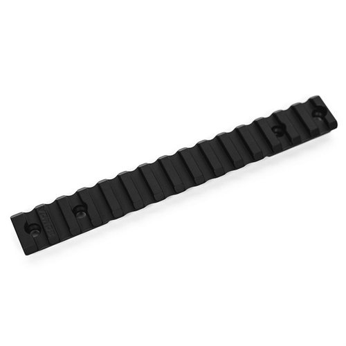 Entdecke die SCOPE RAIL PICATINNY für Savage Arms®! 🔭 Perfekte Passform, 20MOA Erhöhung und aus robustem T7075-Aluminium gefertigt.