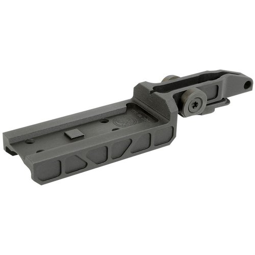 Montiere dein Rotpunktvisier mit dem AK ALPHA MINI DOT MOUNT T2 🛠️. Ideal für AK47/AK74, einfach zu installieren und 100% Made in USA!