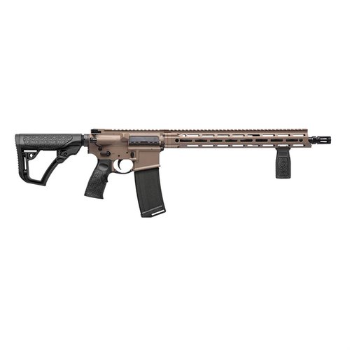 Entdecke das DDM4 V7 Gewehr von Daniel Defense! 🔥 Mit M-LOK®-Technologie, 16" Lauf und 32-Round Magazin für optimale Leistung!