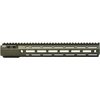 Der MOD 4 Handguard von Aero Precision bietet eine robuste 6061-T6 Aluminiumkonstruktion, 7-seitige M-LOK™-Schnittstelle und 4 verstärkte QD-Befestigungen.