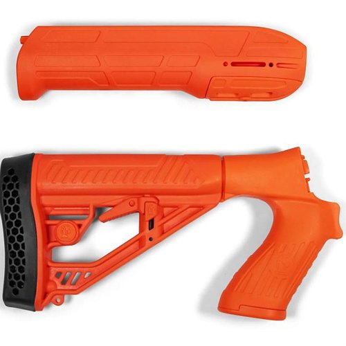 Das EX Performance Adjustable Stock & Forend für Mossberg 500/590/88 bietet eine anpassbare Länge, integrierte Sling-Anschlüsse und eine Picatinny-Schiene für Zubehör.