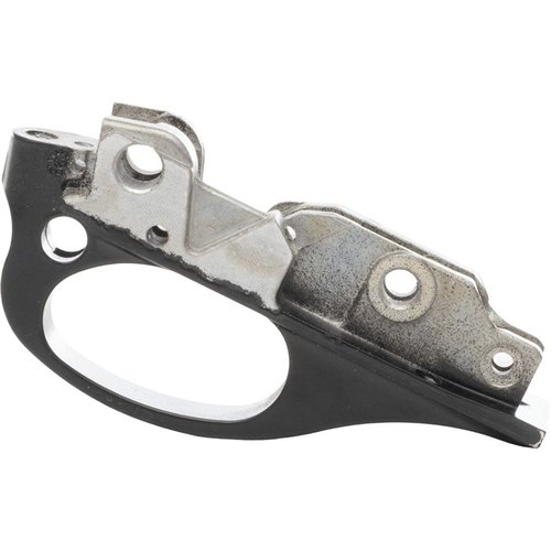 Upgrade deine Remington 552/572 mit dieser OEM Trigger Plate Assembly in glänzendem Schwarz, die für rechtsseitige Sicherheit konzipiert ist und langlebig ist.