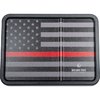 Die MISSION FIRST TACTICAL DUMP TRAYS bieten dir einen praktischen Platz für deine EDC-Artikel, sind kratzfest, leicht zu reinigen und handgefertigt in den USA.