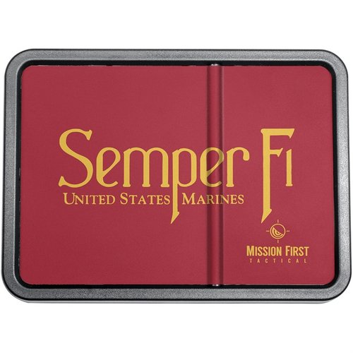 Die MISSION FIRST TACTICAL DUMP TRAYS bieten einen praktischen Platz für deine EDC-Artikel, sind kratzfest, leicht zu reinigen und haben rutschfeste Unterlagen.