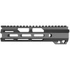 Der CORE ELITE OPERATIONS CEO GEN 2 M-LOK Handguard bietet eine robuste, freischwebende Konstruktion, einfache Montage und ist kompatibel mit M-LOK Zubehör.
