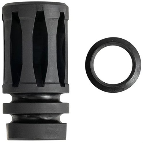 Verbessere dein 5.56 NATO Gewehr mit dem A2 Bird Cage Flash Hider, der Mündungsblitz minimiert und eine einfache Installation mit Crush Washer bietet.
