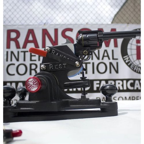 Der RANSOM MASTER SERIES COMBO REST® vereint Master Series Rest und Windage in einem stabilen, einteiligen Design für einfaches und präzises Schießen. Grip Insert erforderlich.