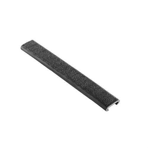 Schütze deine Picatinny-Schienen mit den Ergo Slim-Line Rail Covers! 🛡️ Rutschfeste Oberfläche für besseren Grip und individuelles Zuschneiden.