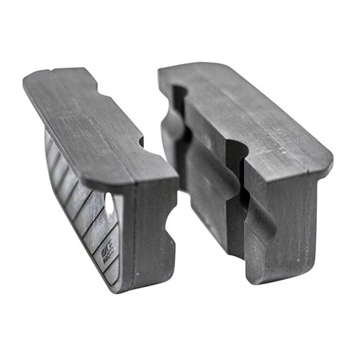 Schütze deine AK mit den Otis Soft Jaws! 🛠️ Ideal für Büchsenmacher, rutschfest und perfekt für Schraubstöcke. Jetzt sichern!