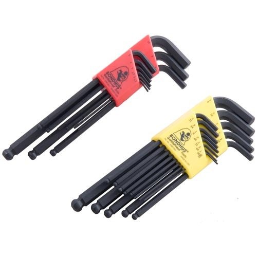 Entdecke das BALLDRIVER® HEX SET von BONDHUS! 🔧 Mit 22 Teilen und Kugelgriffen für präzises Arbeiten in engen Winkeln. Perfekt für deine Werkbank!