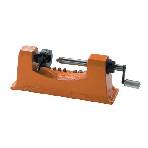 Entdecke den LYMAN Universal Carbide Case Trimmer 🔧 für präzise Hülsenlängen und langlebige Leistung. Ideal für ernsthafte Wiederlader!