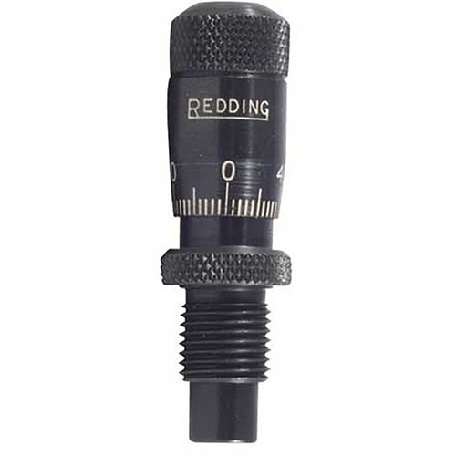 Mit dem Redding STANDARD BULLET SEATING MICROMETER kannst du deine Sitztiefe präzise auf 1/1000 Zoll einstellen und so die Genauigkeit deiner Munition verbessern.