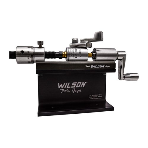 Entdecke den Wilson Case Trimmer Kit! ✂️ Präzises Trimmen für .17 - .45 Kaliber mit Mikrometerverstellung. Qualität seit 1936!