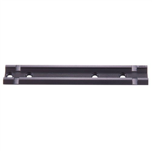 Montiere deine Optiken mit der BENNELLI TOP MOUNT BASE 🛠️! Präzise, leicht und langlebig – ideal für Benelli Schrotgewehre. Jetzt entdecken!